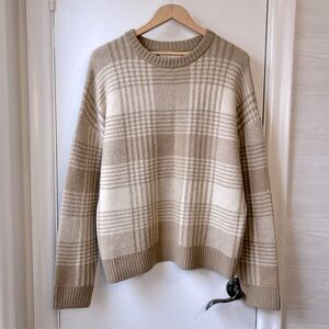 Nwt Oak+ Fort Beige Plaid Boxy Sweater